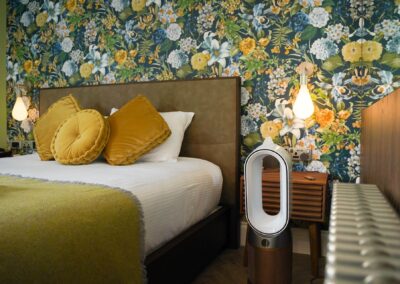 Draycote Hotel Room